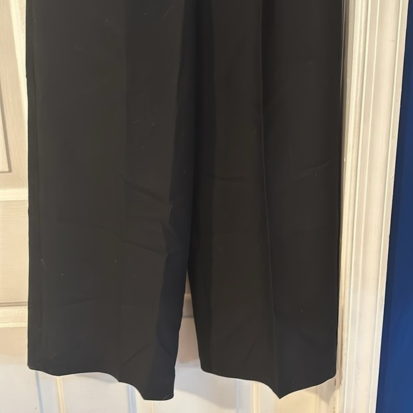 NWT Women’s Zara Black Pleated Front Wide Leg Slacks Size Small - Picture 3 of 8